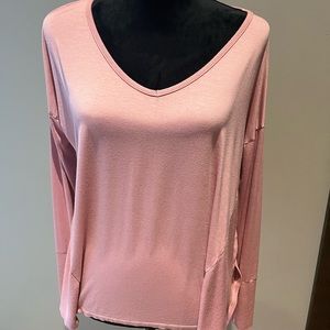 Three Dots long sleeve tee